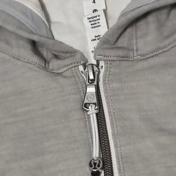 🩶 Lululemon Full-Zip Hoodie – Heather Gray – Size 4 - Picture 3 of 5